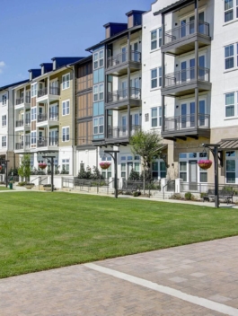 1.0_The_Maxwell_in_Frisco