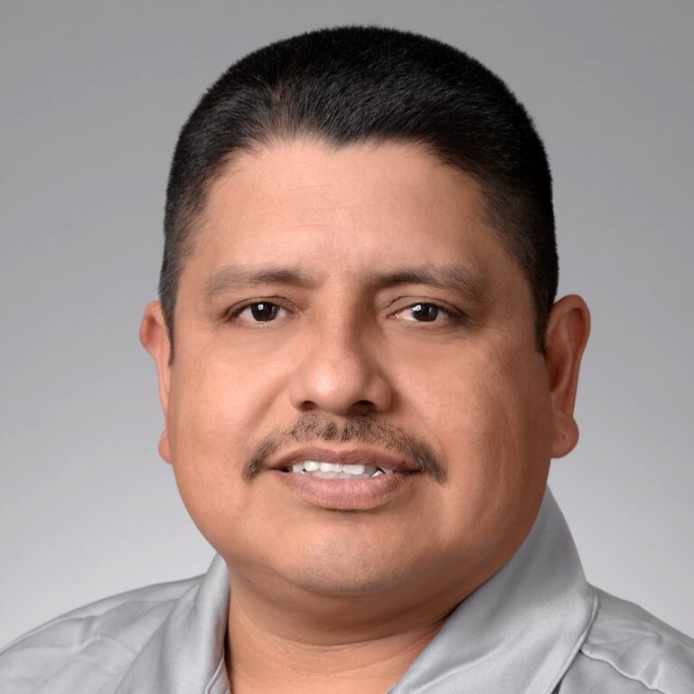 JE CO Employee_0023_Luis Rocha