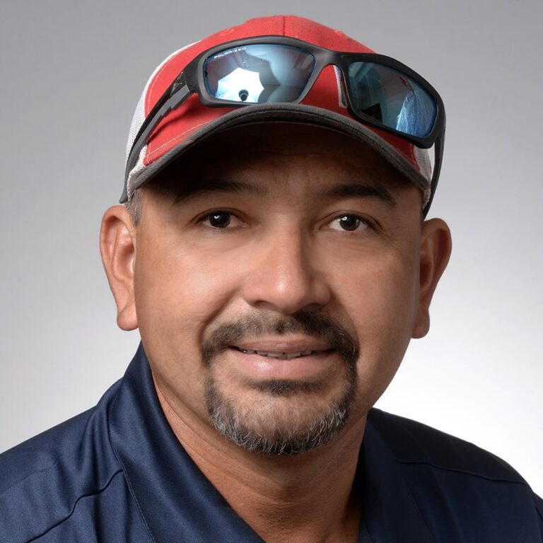 JE CO Employee_0051_Inocente Estrada